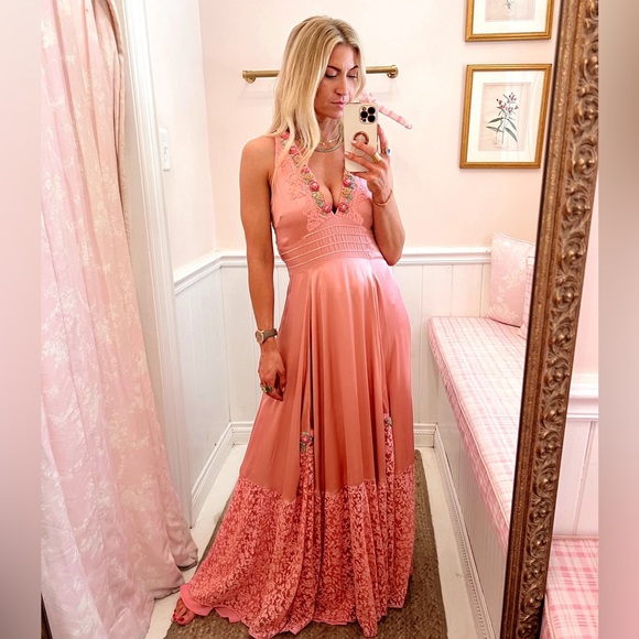 LoveShakeFancy Mirette Silk Gown SZ 6 in Powder Pink - Picture 5 of 16